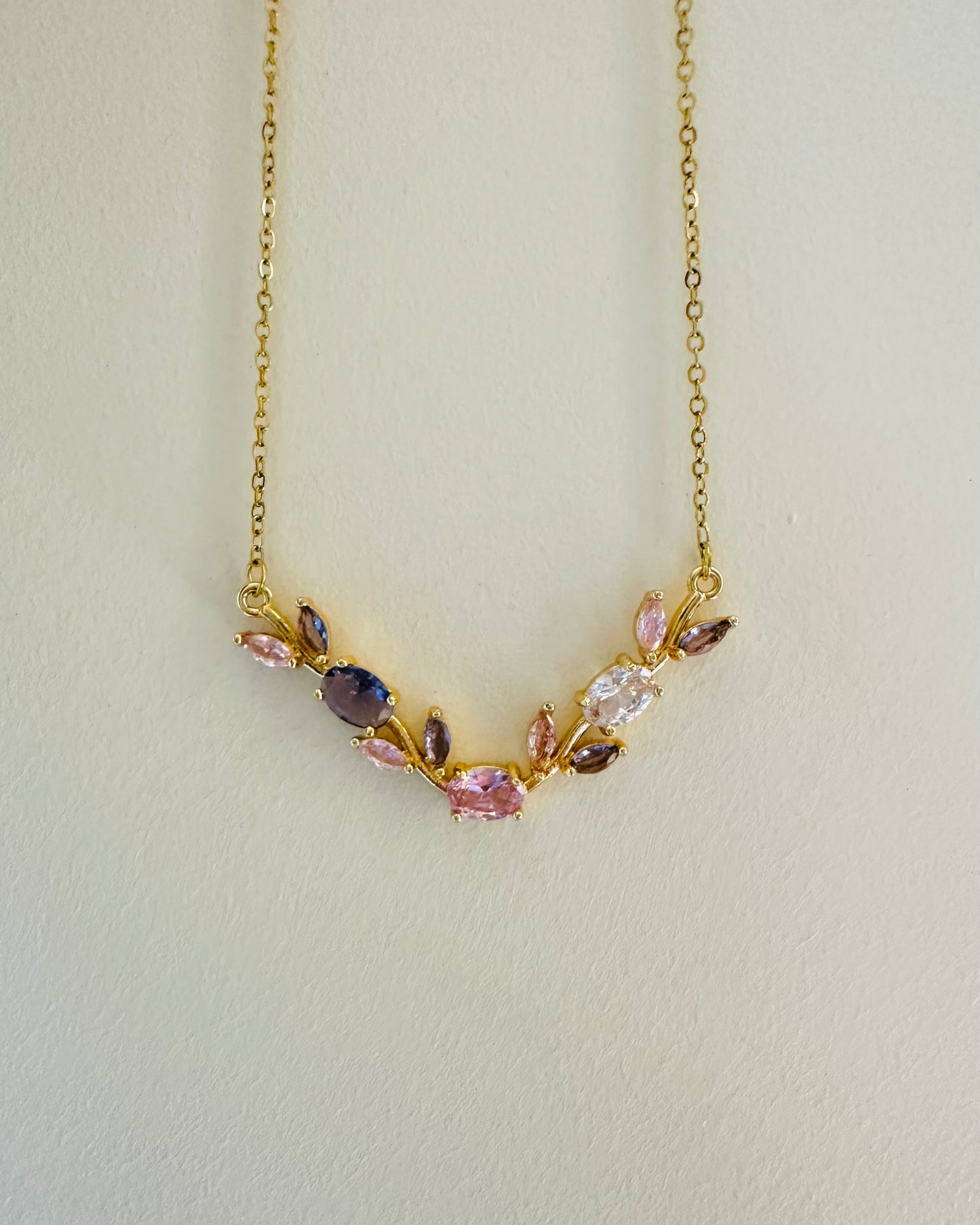 Tulip necklace