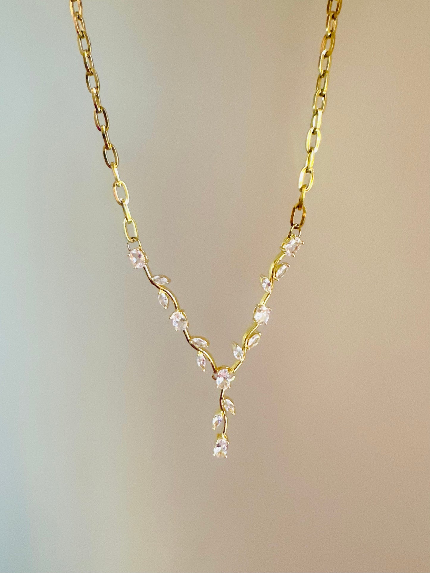 White Tulip Gold Plated Necklace
