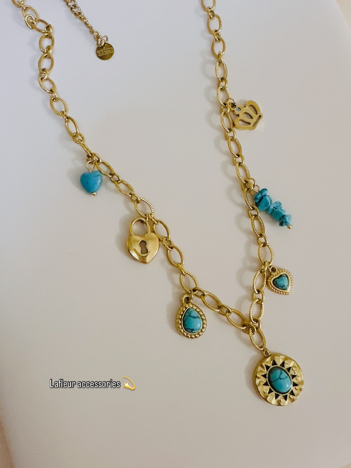 Blue Stones Necklace 💙✨