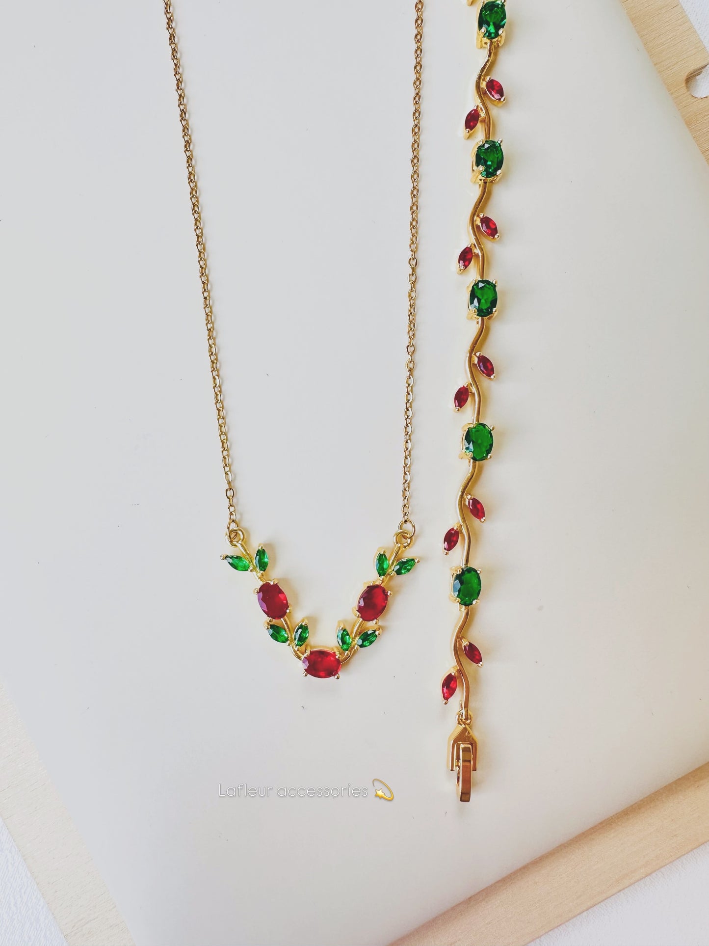 Red Tulip set