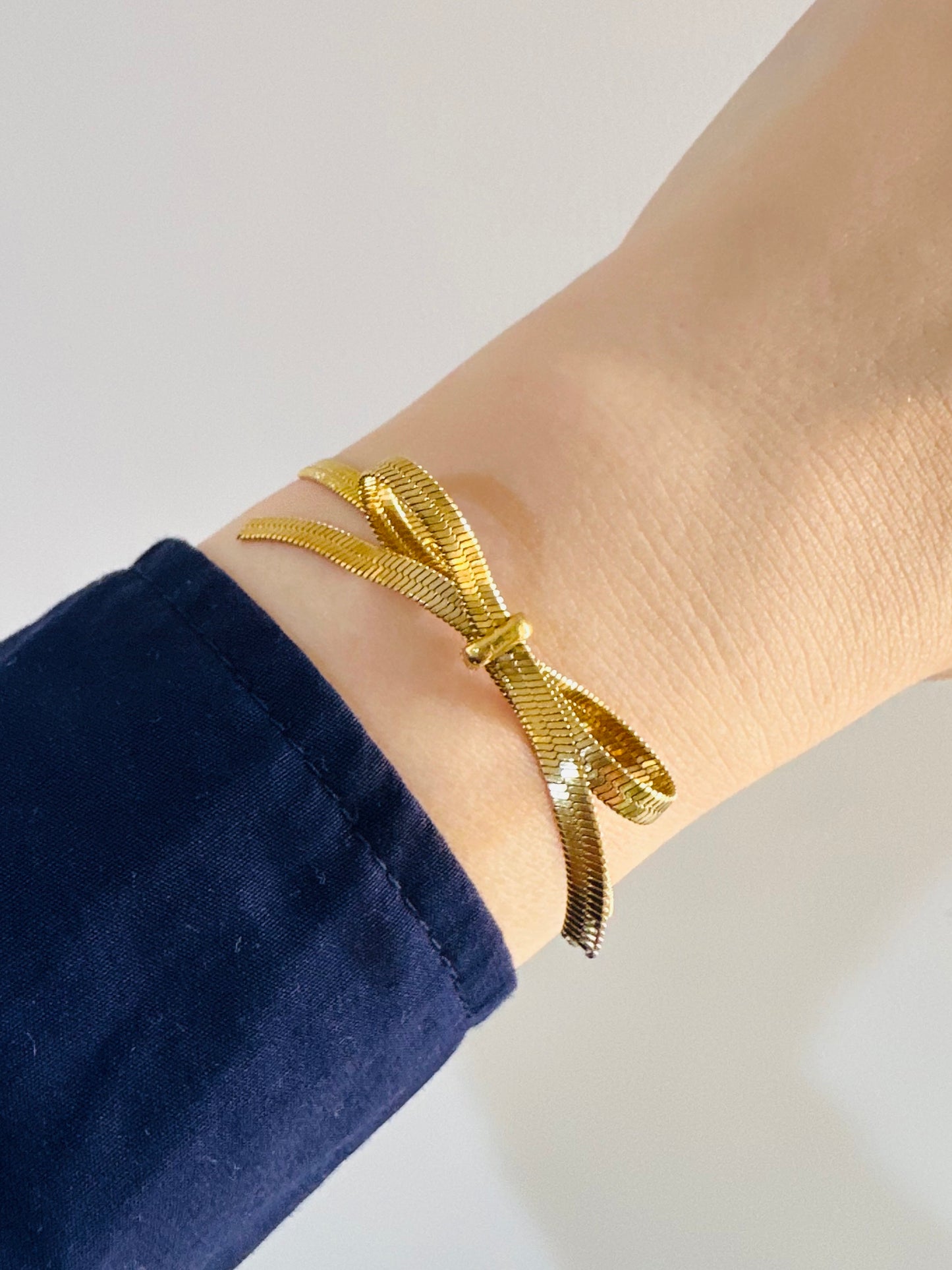 Bow bracelet stainless steel