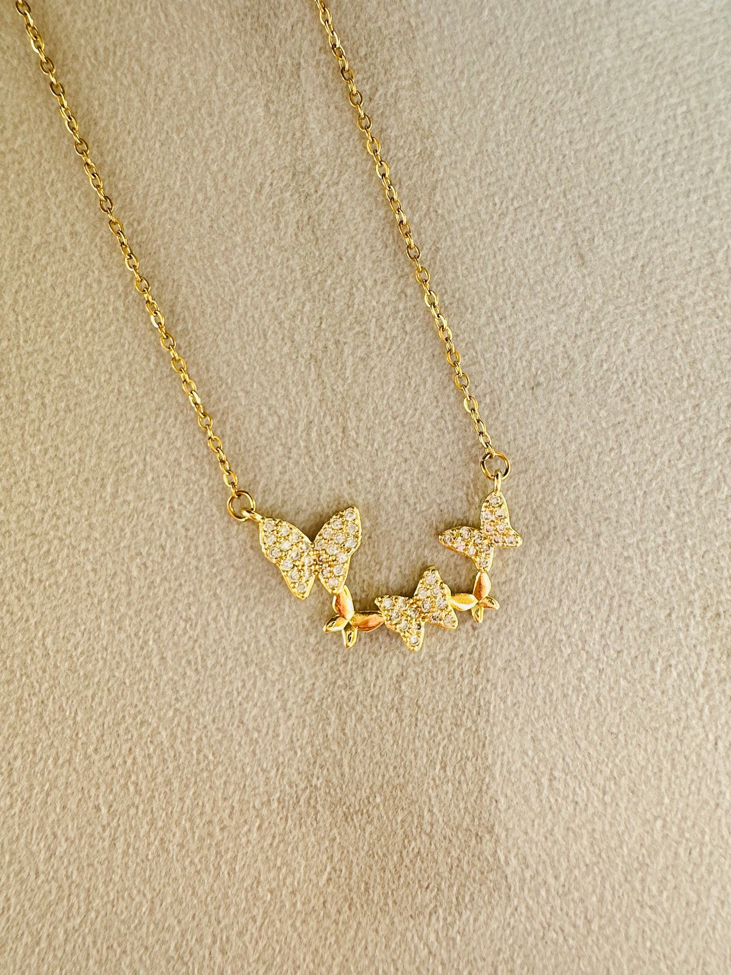 Bow Necklace