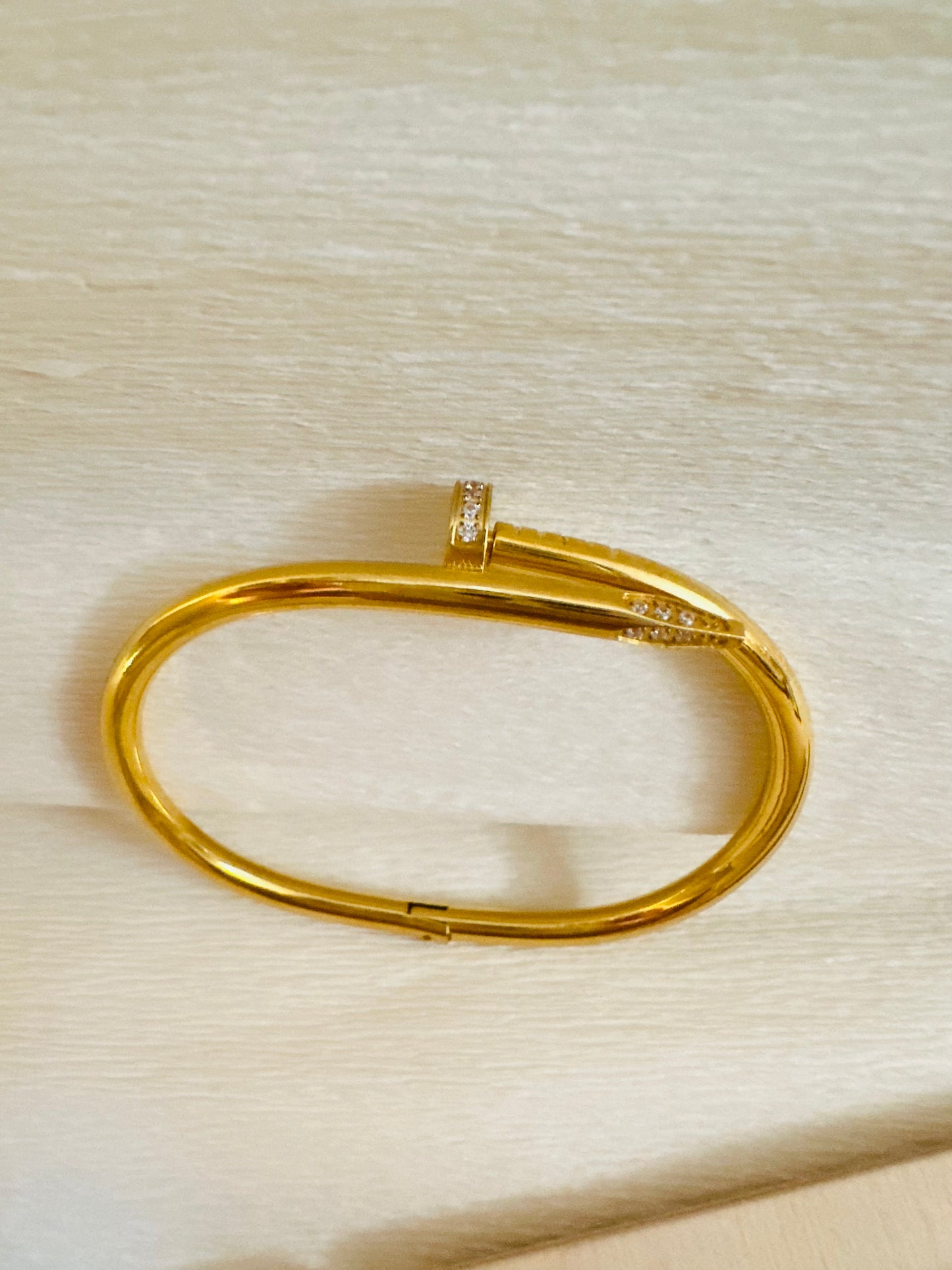 ✨ Nail Bracelet