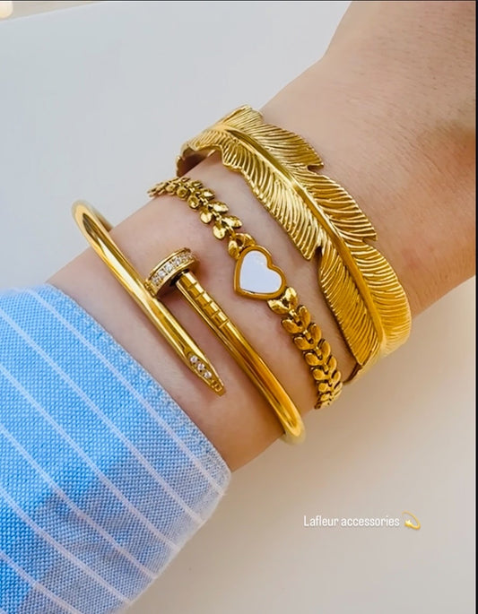 3-Piece Jewelry Set – Tree Bracelet, White Heart Bracelet & Minimal Crystal Bangle