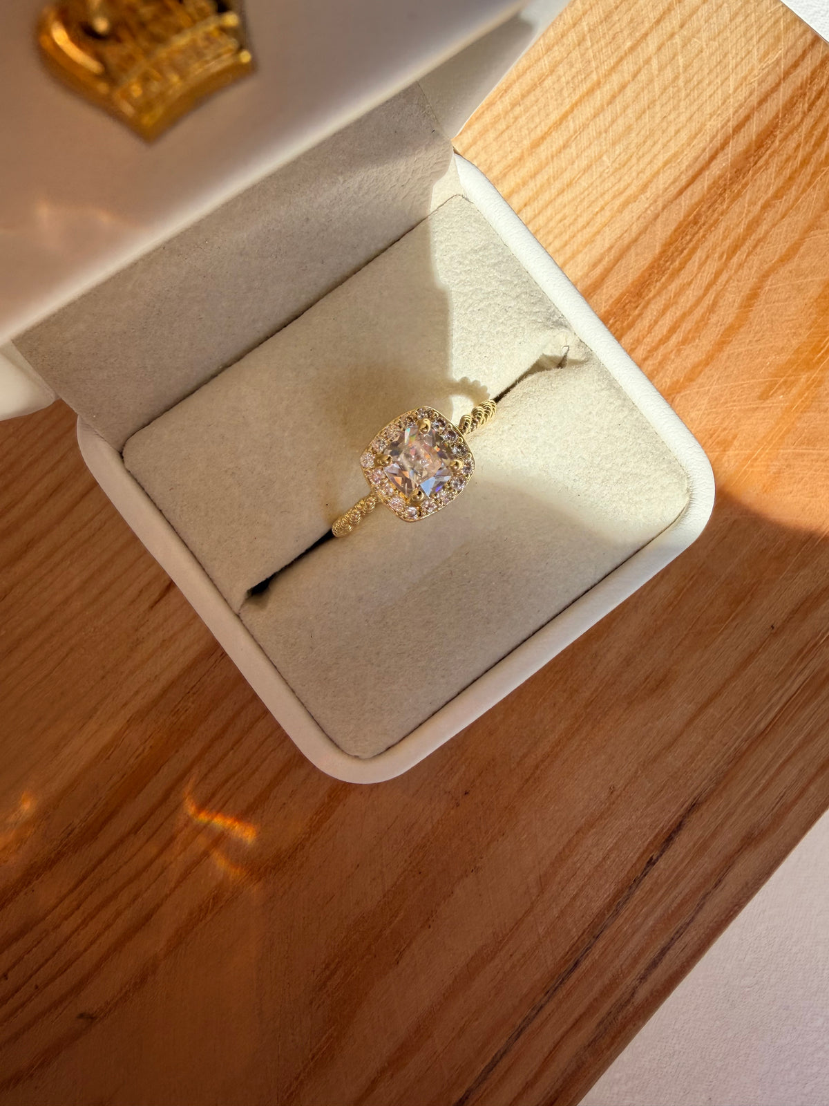 Ring gold plated