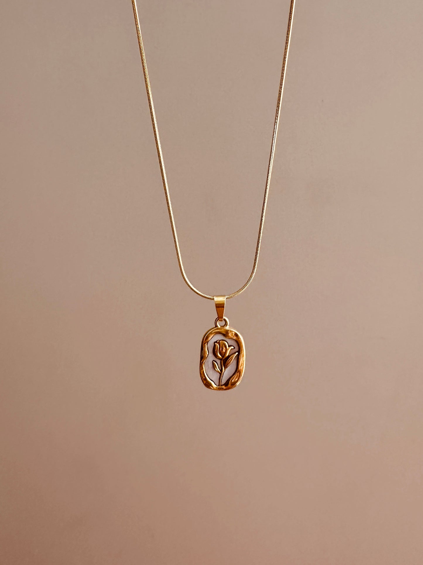 Flower necklace