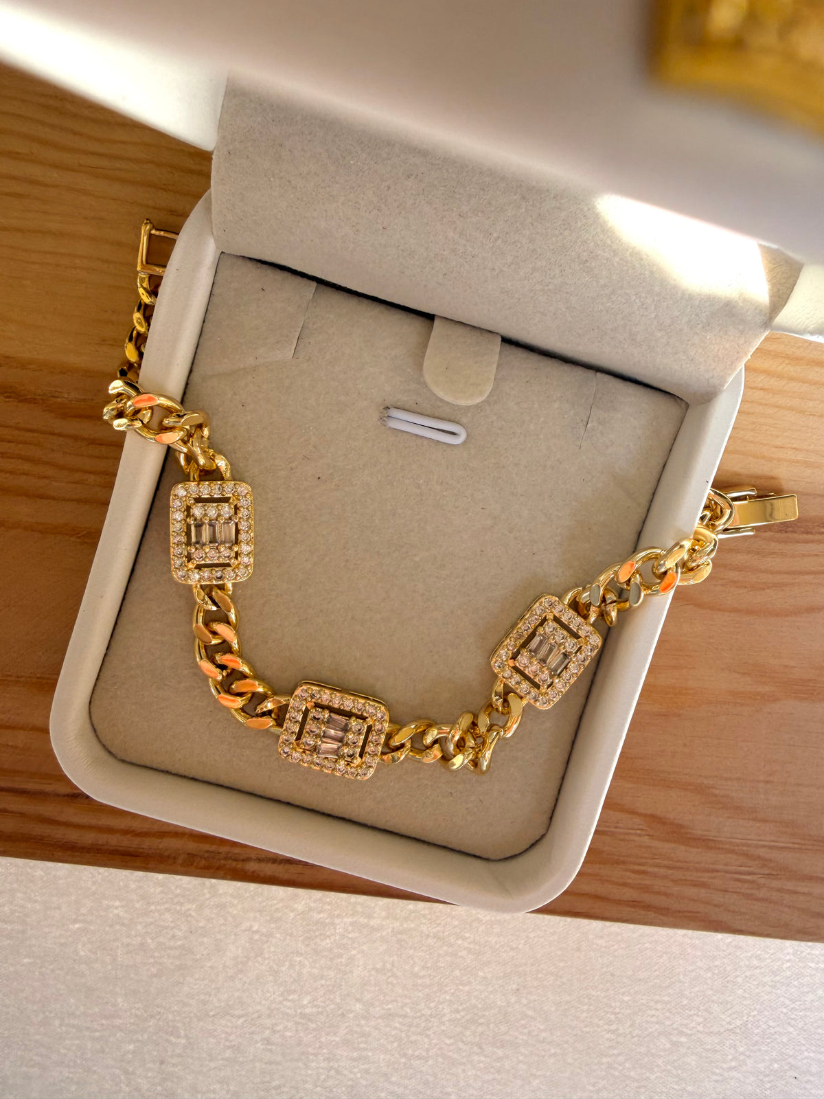 Gold Crystal Bracelet ✨