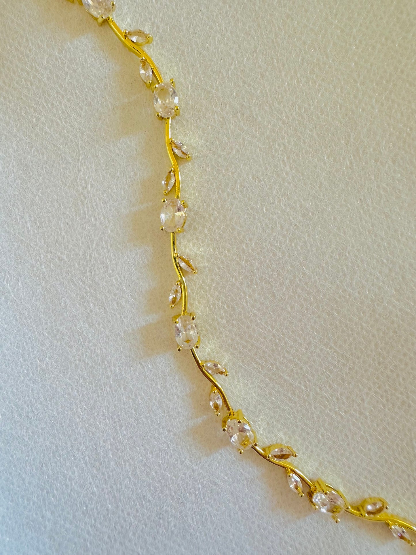 White Tulip bracelet –