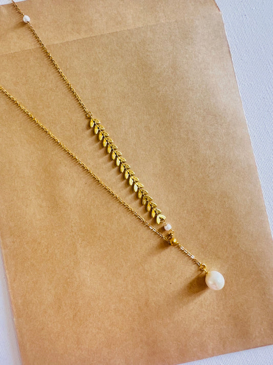 Gold Necklace with White Pearl ✨