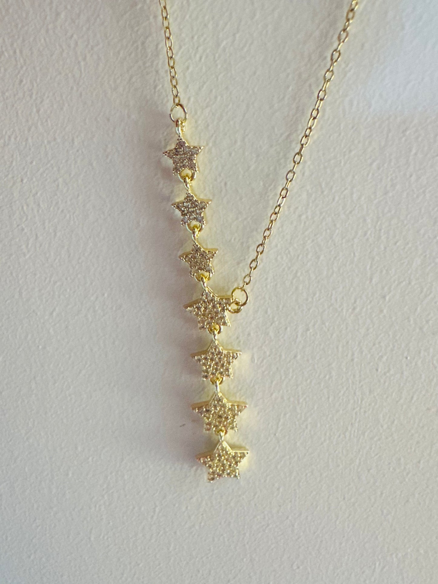 Shiny Star Necklace – Gold Plated Stainless Steel
