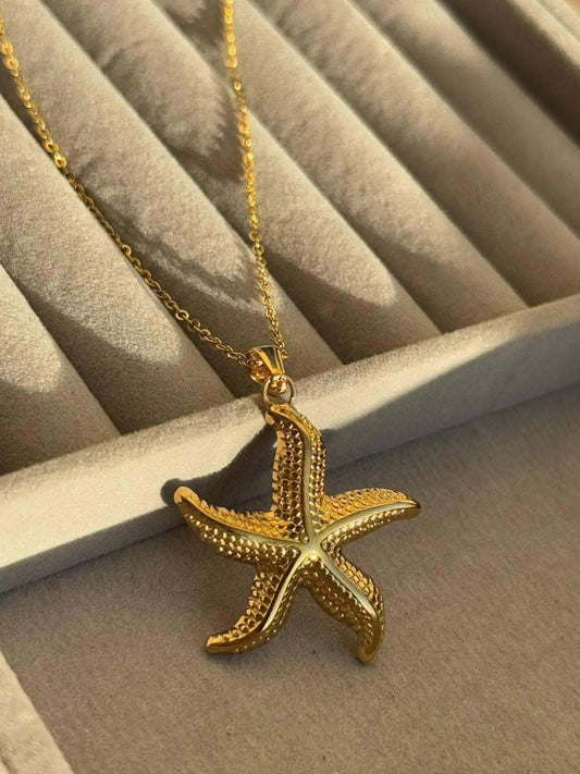 Golden Star Necklace✨