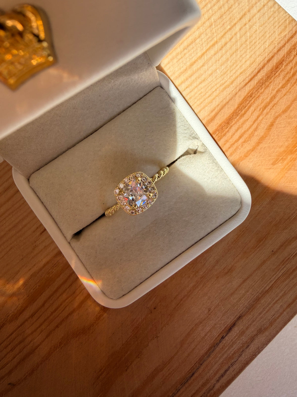 Ring gold plated