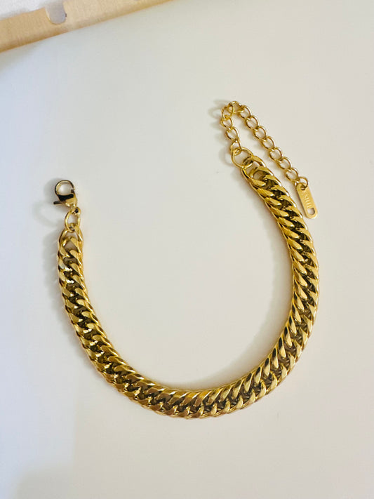 Gold Bangle – Stainless Steel